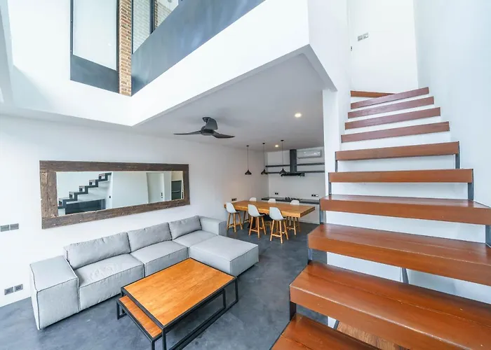 Loft Ludo 8 - Superb 1-bdr Luxury Loft In Great Location!
